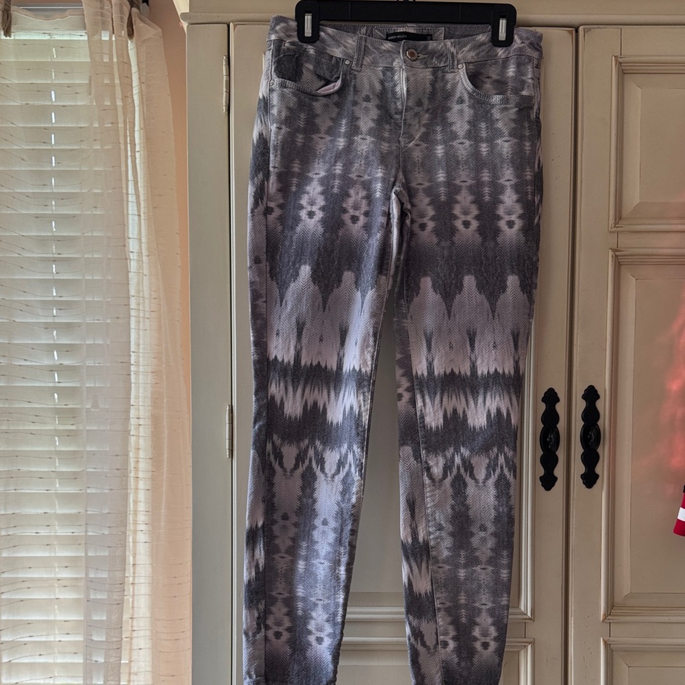 Karen Millen Black and Gray Patterned Skinny Jeans